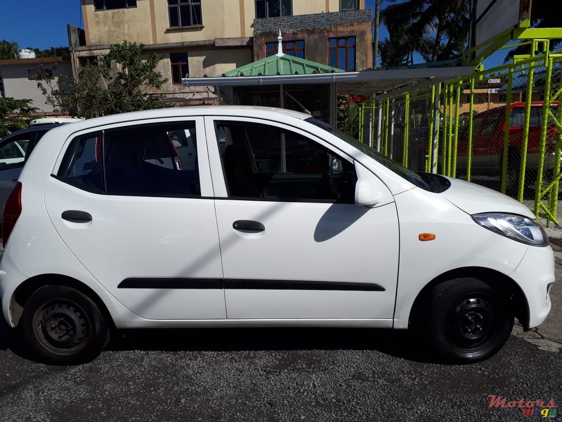 2016' Hyundai i10 photo #6