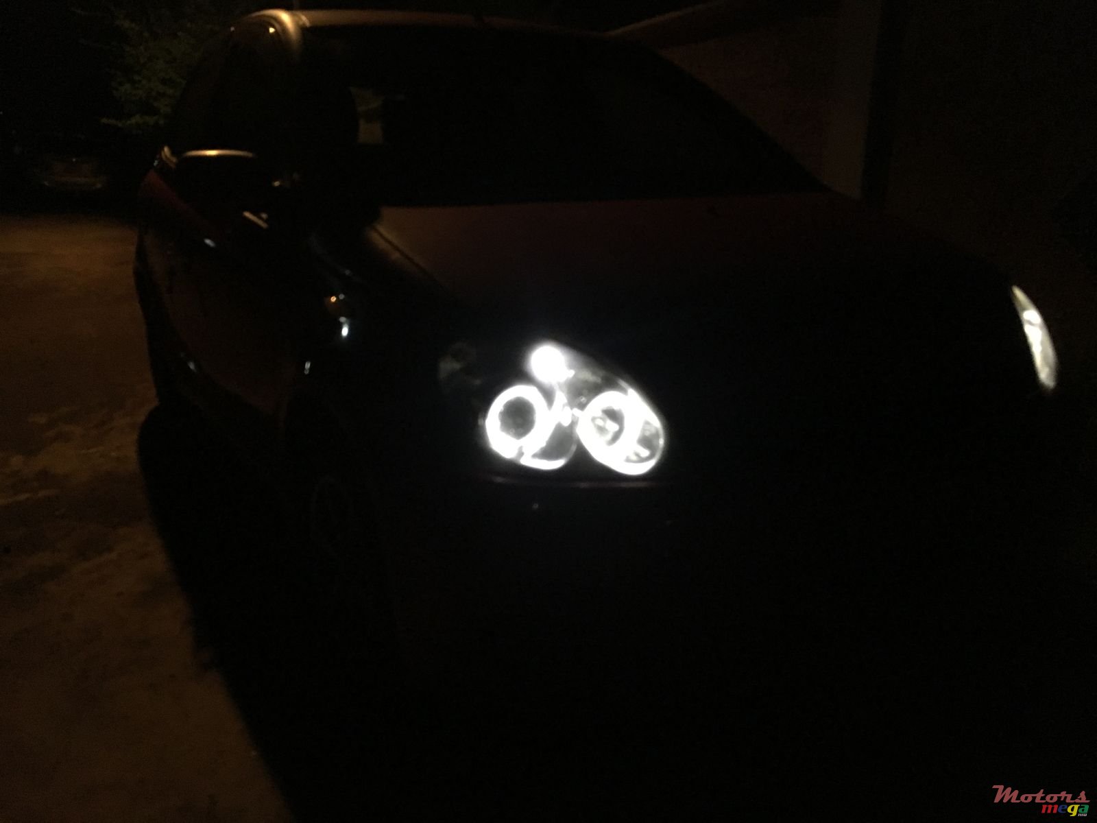 2001' Toyota Vitz photo #5