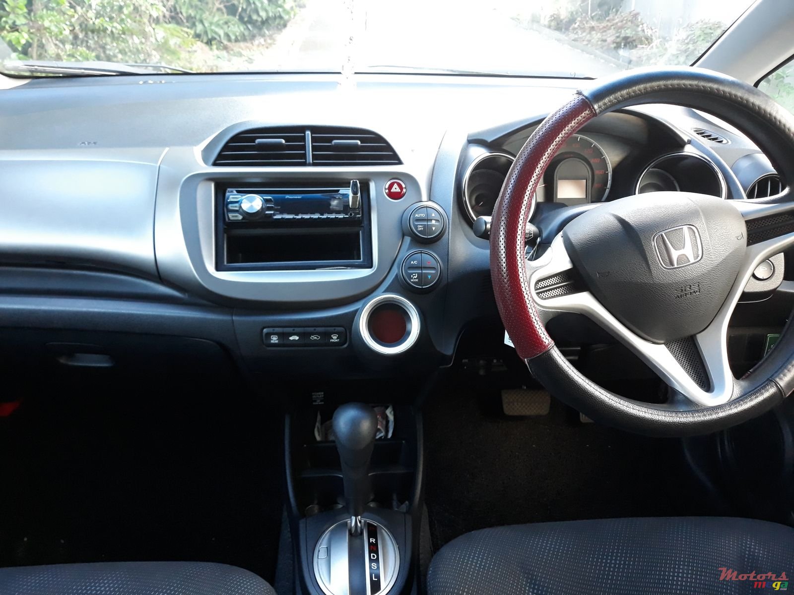 2013' Honda Fit photo #2