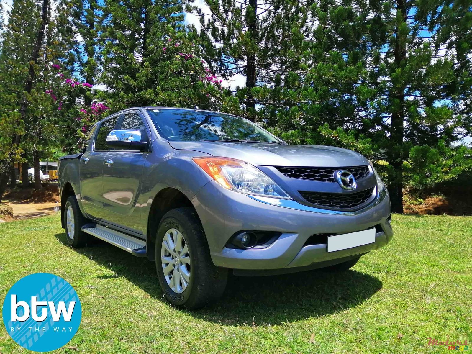 2015' Mazda BT-50 photo #1