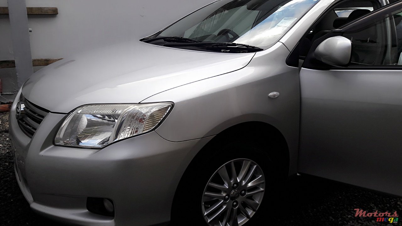 2008' Toyota Axio photo #1