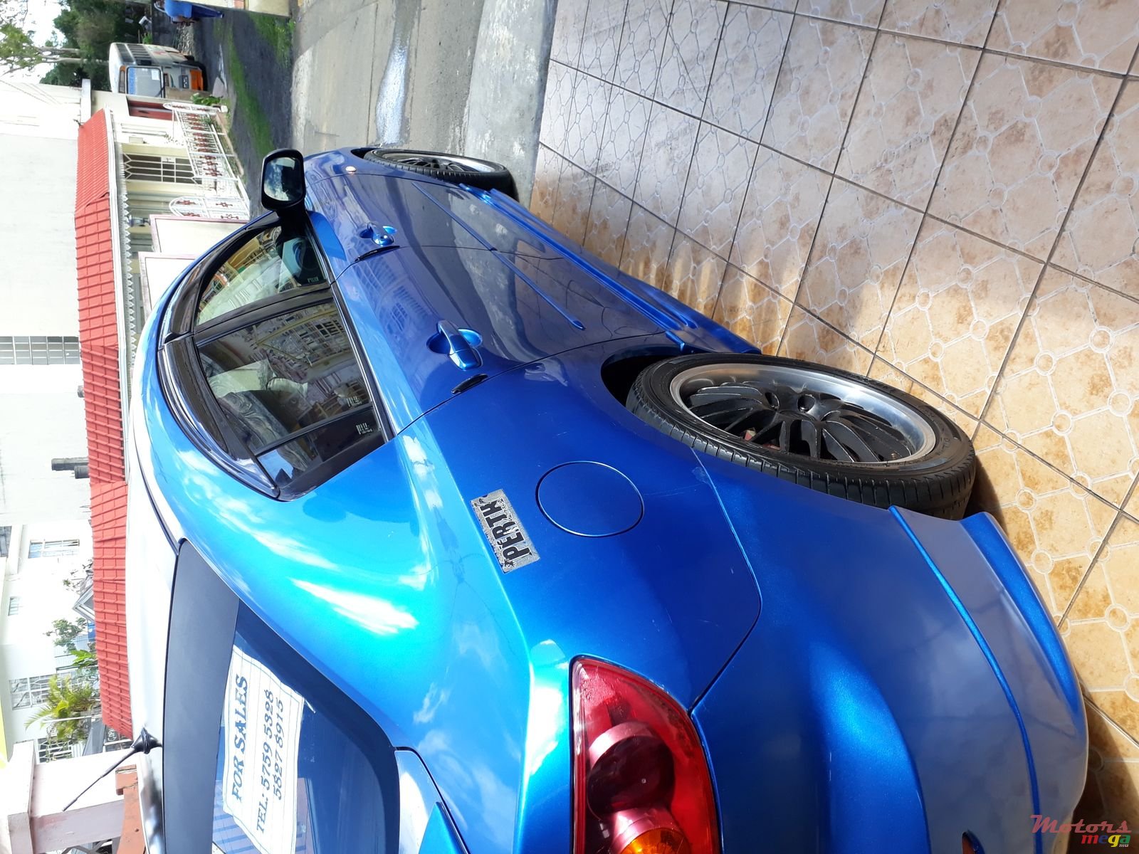 2005' Mazda Mazda3 photo #2