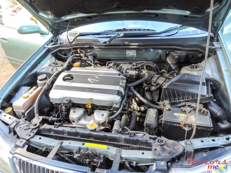 2002' Nissan photo #5