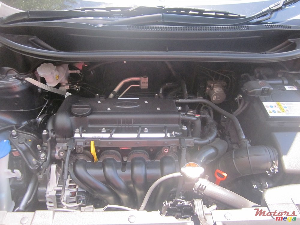 2013' Kia Rio photo #6