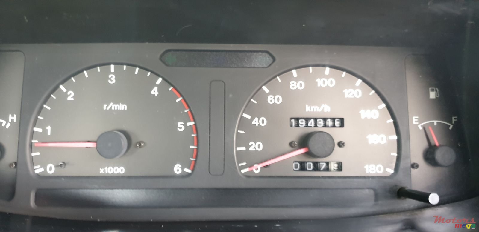 2001' Isuzu D-Max photo #3