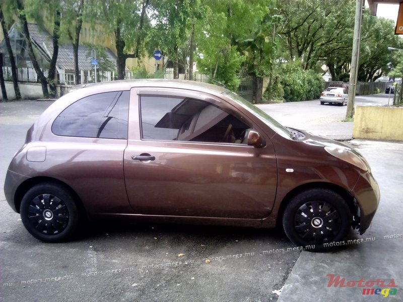 2004' Nissan Ak-12 photo #2