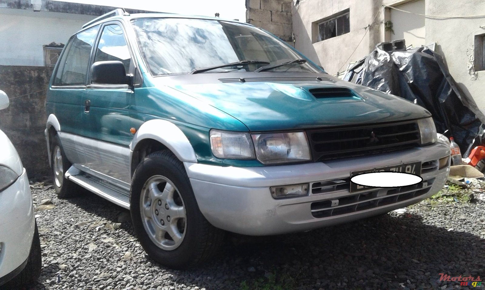 1994' Mitsubishi RVR photo #1