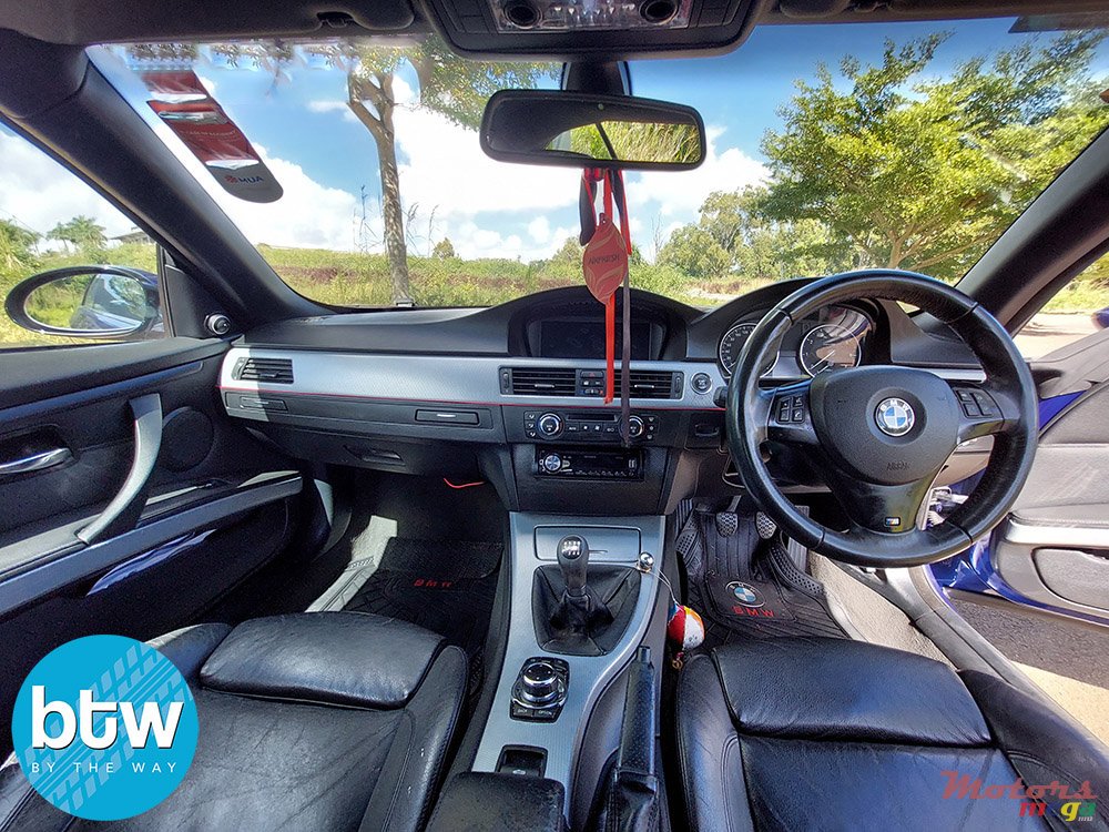 2009' BMW 320 photo #4