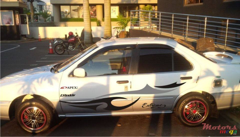 1997' Nissan Sunny photo #1