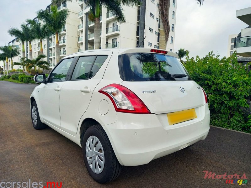 2018' Suzuki Swift 1.2 photo #3