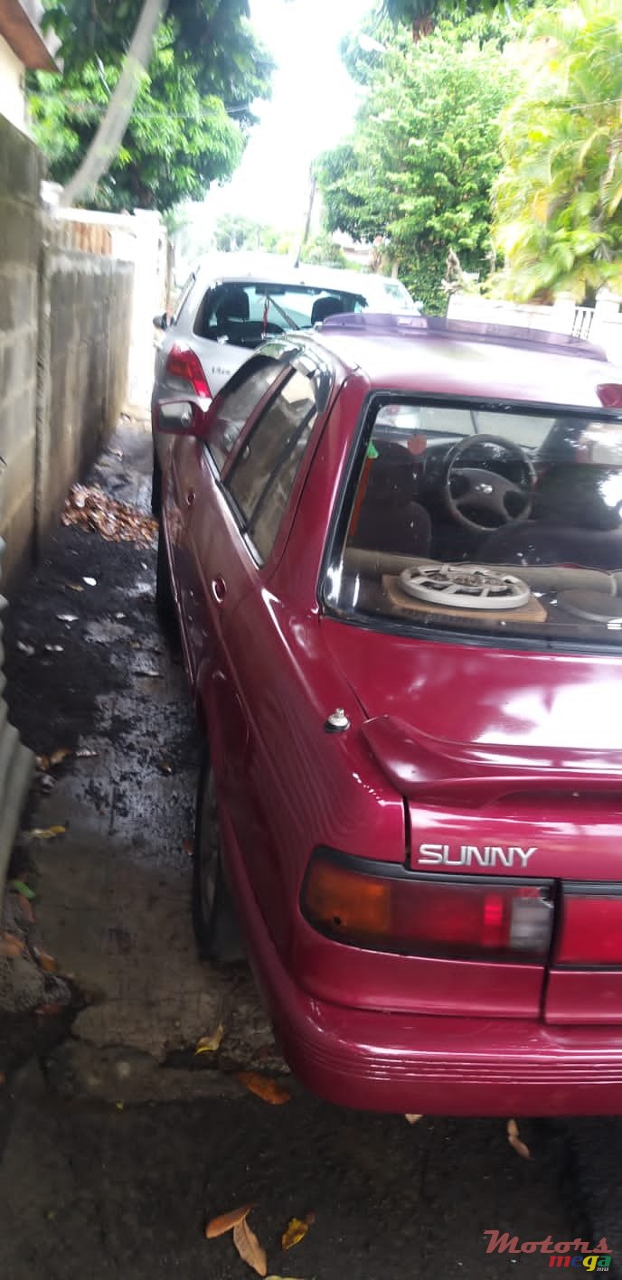 1991' Nissan Sunny photo #3