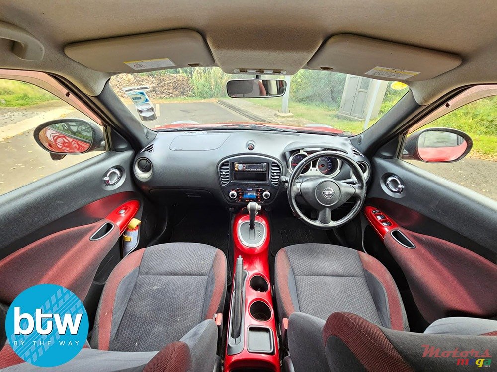 2012' Nissan Juke photo #7