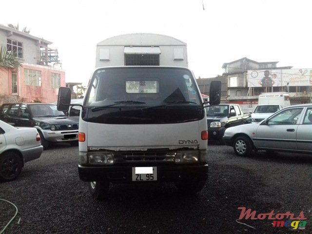 1995' Toyota Dyna photo #2