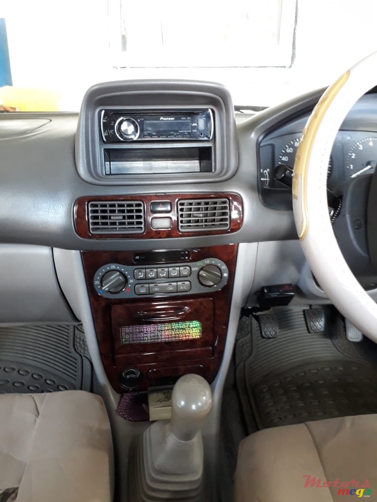 2000' Toyota Corolla photo #3