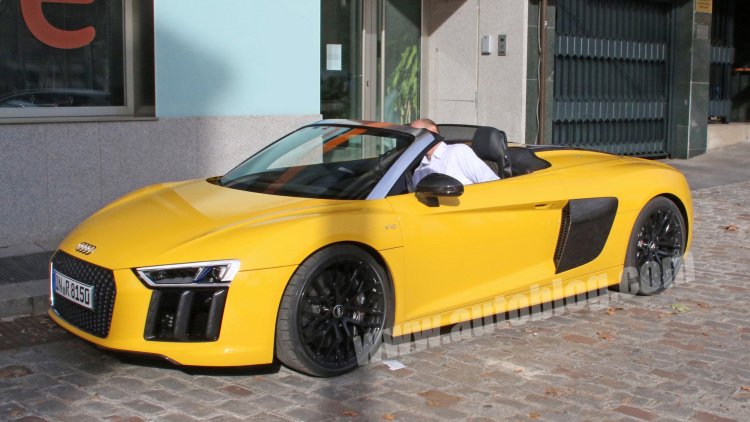 2017 Audi R8 Spyder Spotted Completely Uncamouflaged