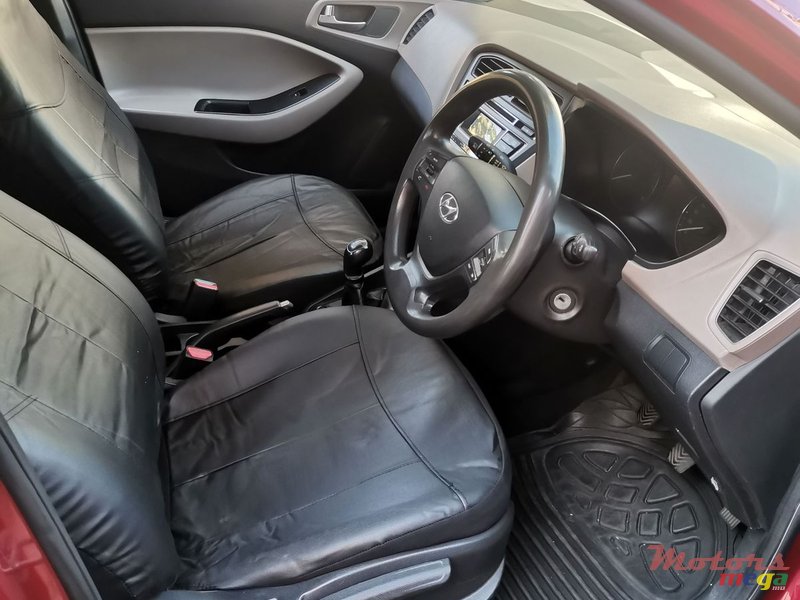 2016' Hyundai i20 photo #6