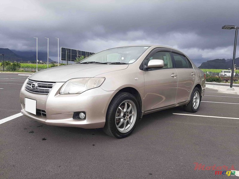 2007' Toyota Axio photo #2