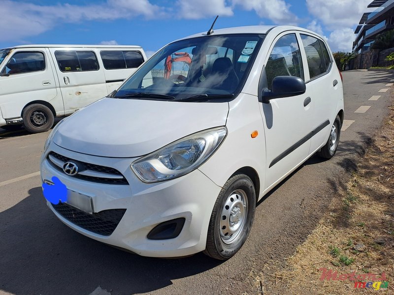 2015' Hyundai i10 photo #2