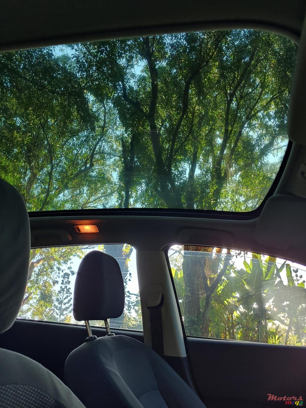 2012' Nissan Qashqai+2 photo #6