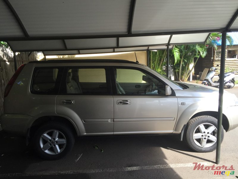 2007' Nissan X-Trail photo #1