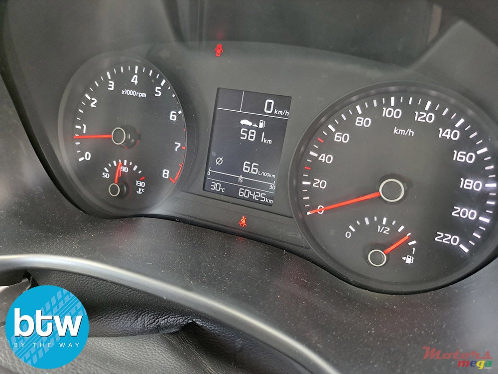 2017' Kia Rio photo #7