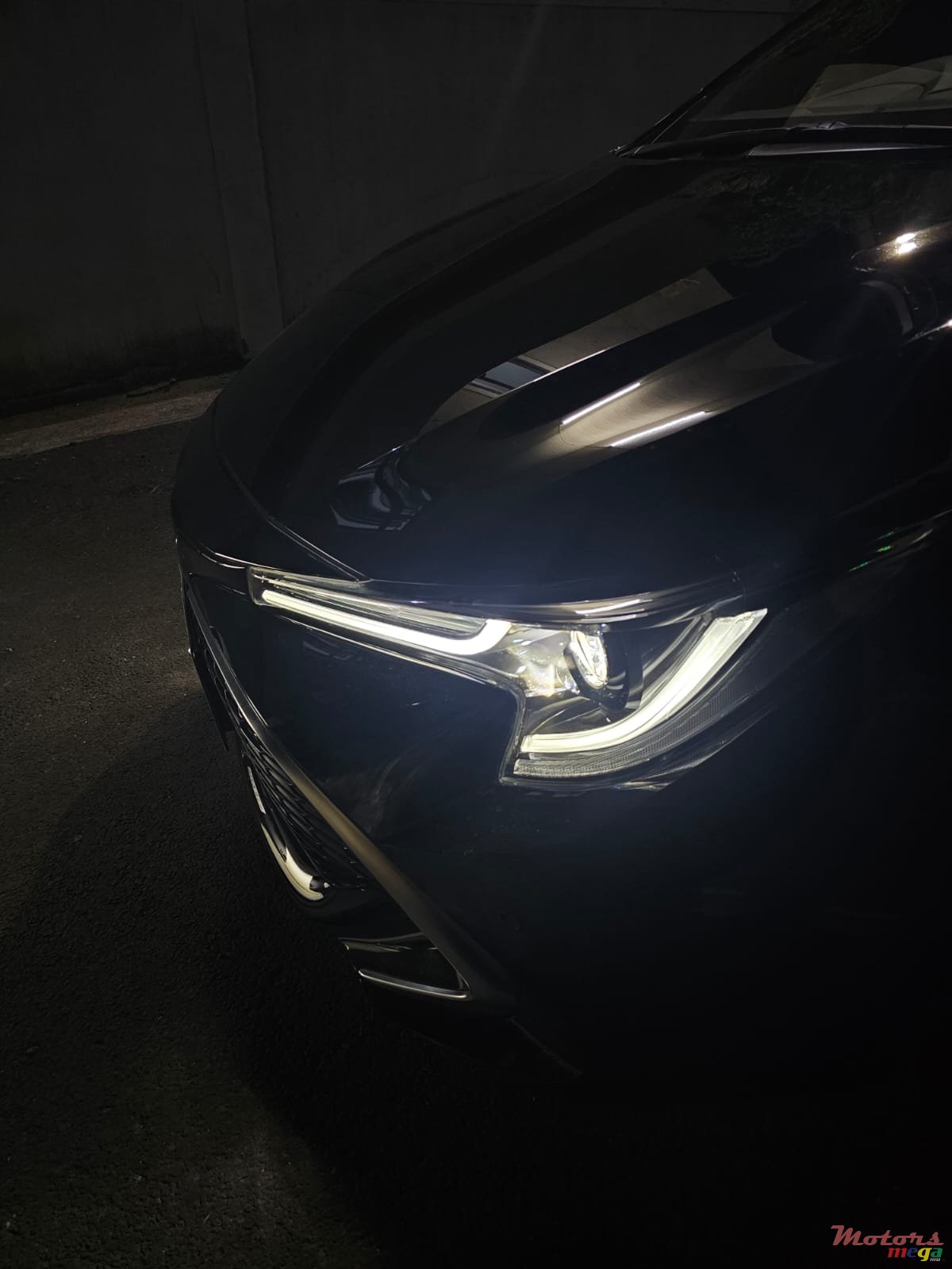 2022' Toyota Corolla GZ SPORT photo #2