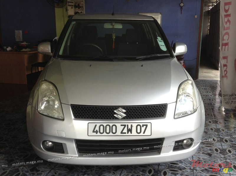 2007' Suzuki Swift photo #1