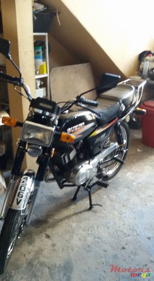 2012' Suzuki AX 100 photo #1