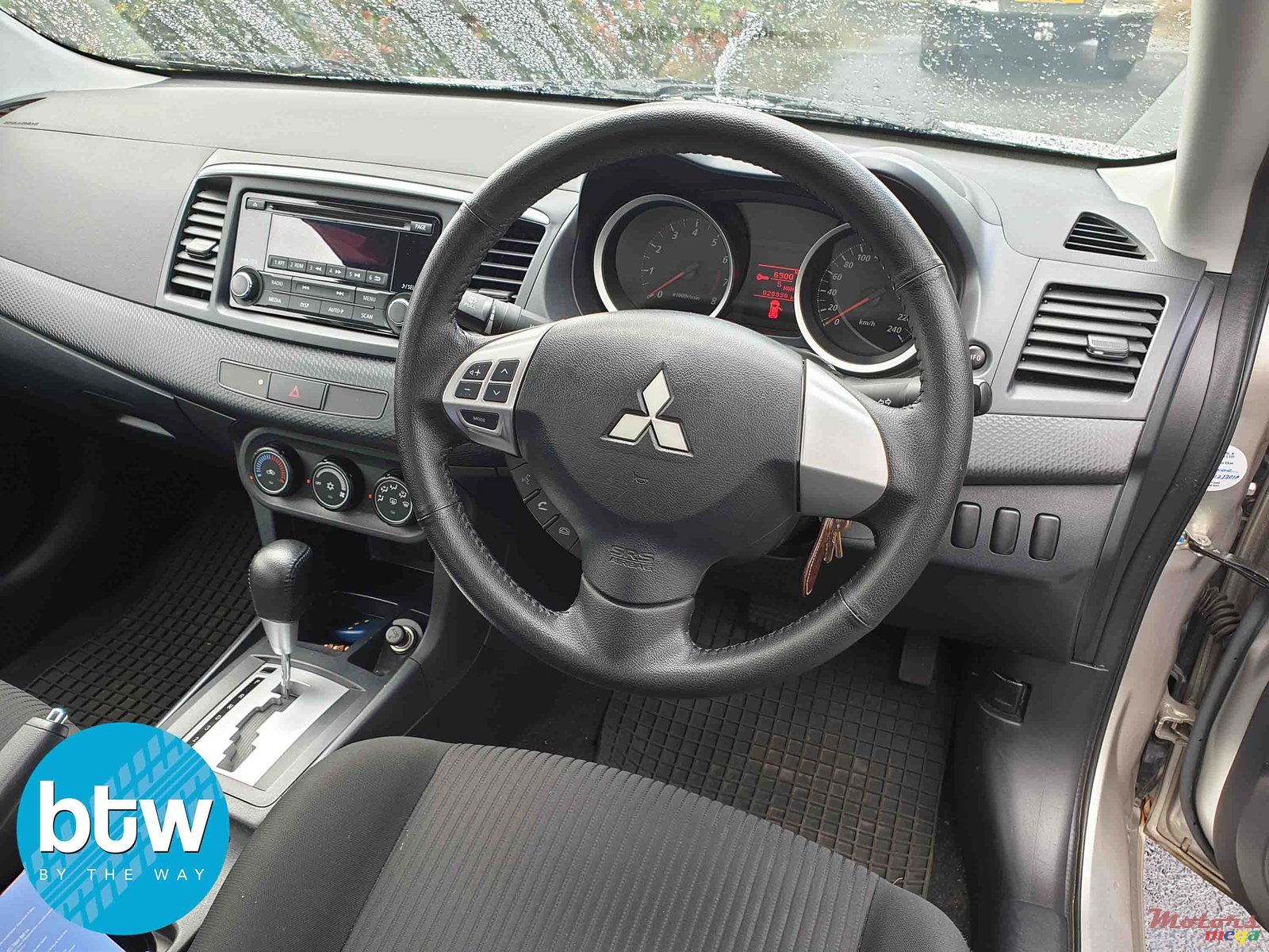 2015' Mitsubishi Lancer Ex photo #7