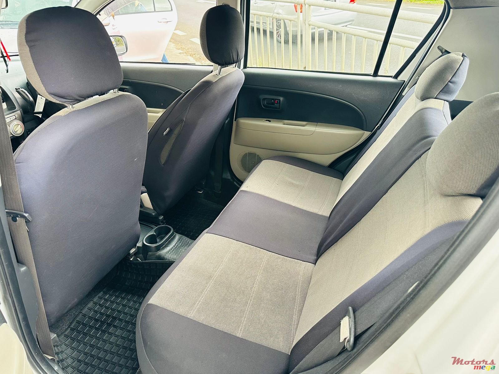 2007' Toyota Passo photo #6