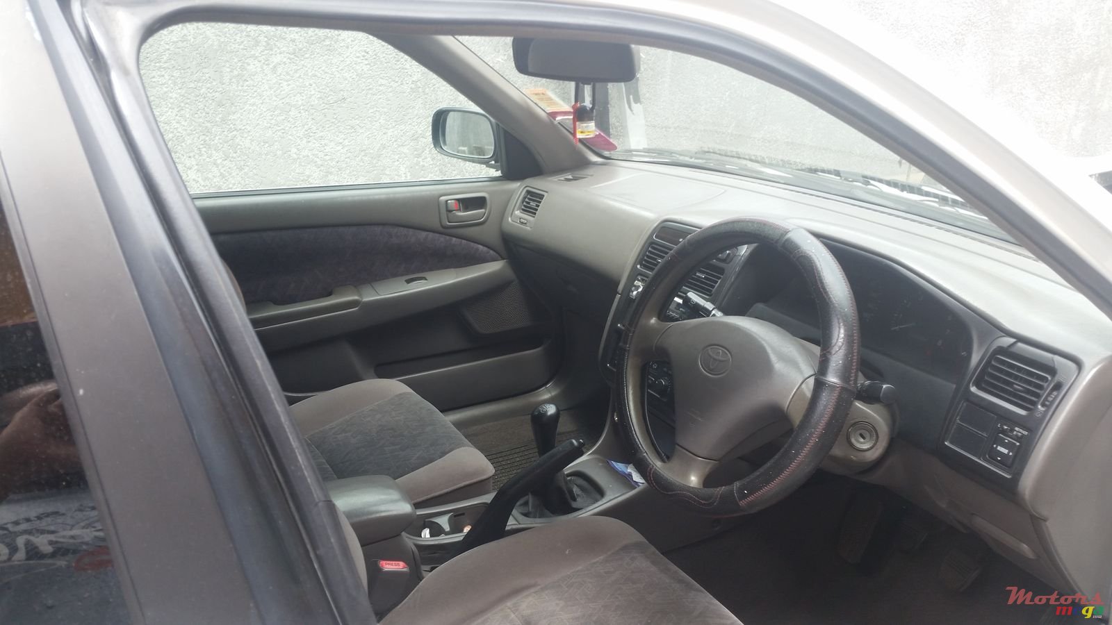 1999' Toyota Carina photo #3