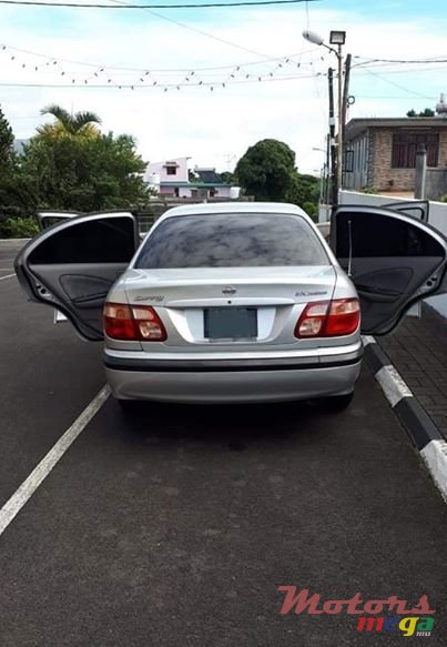 2001' Nissan Sunny photo #6