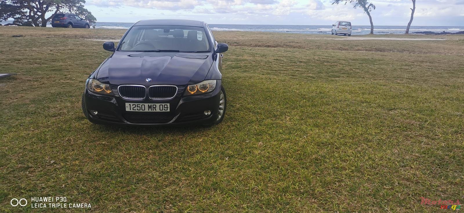 2009' BMW 320 photo #2