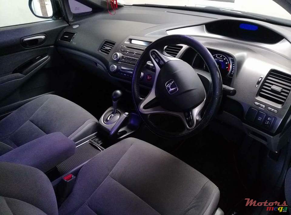 2008' Honda Civic photo #2
