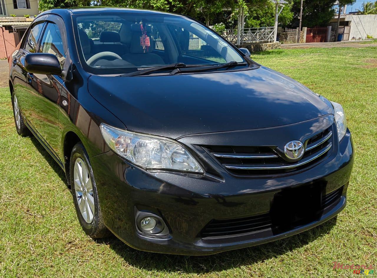 2013' Toyota Corolla photo #2