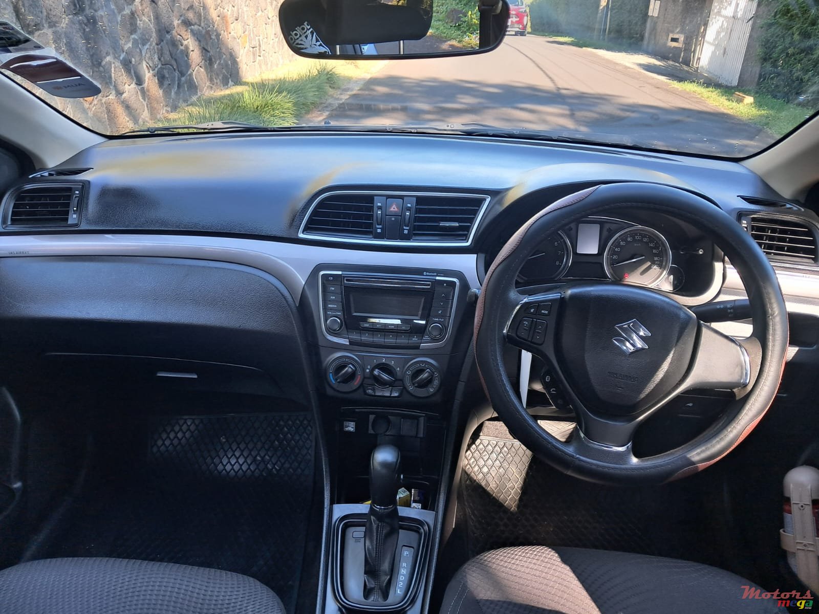 2019' Suzuki Ciaz photo #7
