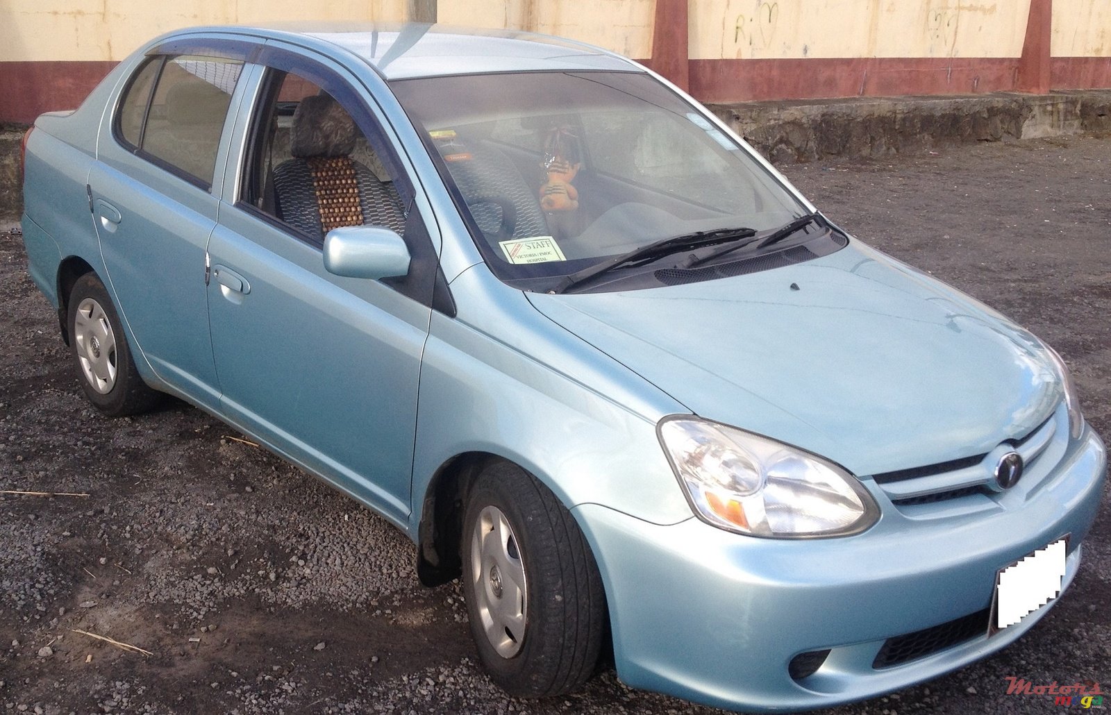 2002' Toyota Platz photo #5