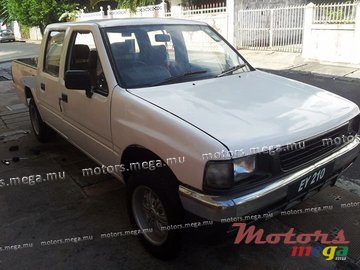 1991' Isuzu photo #1