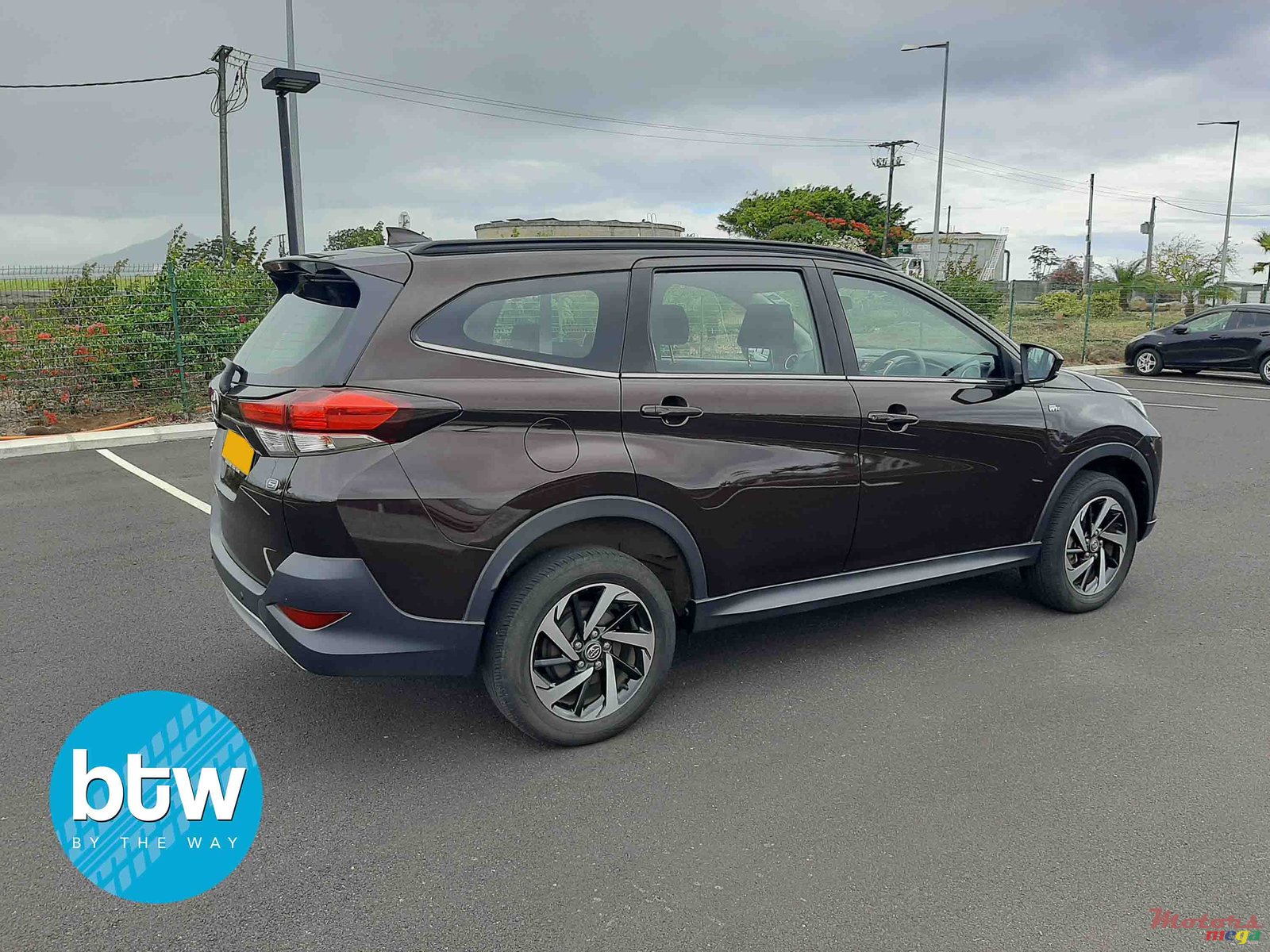 2018' Toyota photo #3