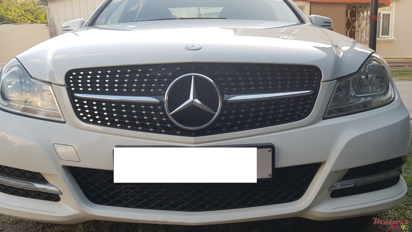 2011' Mercedes-Benz C-Class Facelift photo #2