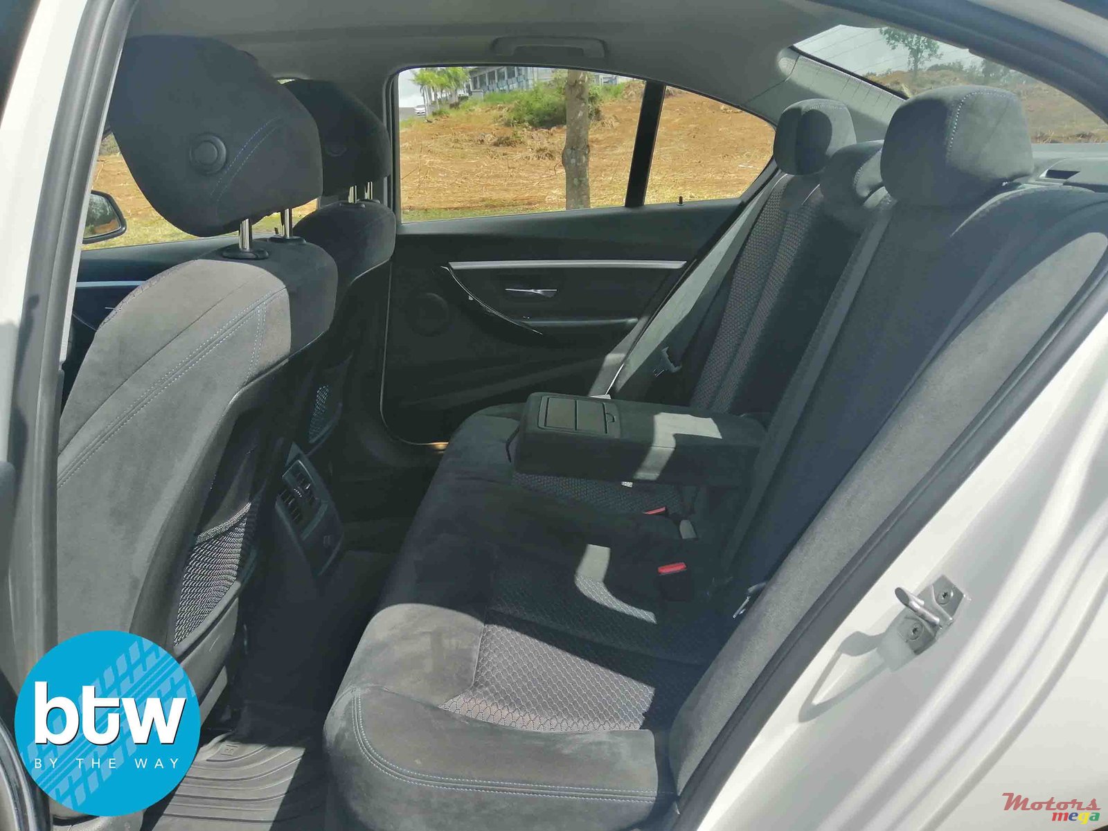 2016' BMW 320 photo #4