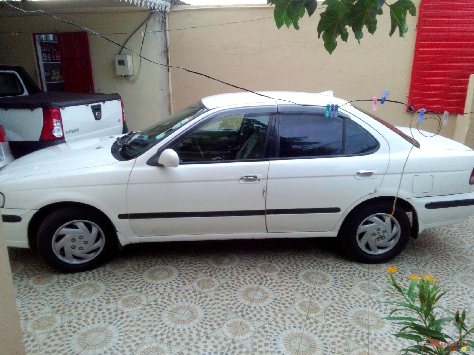 1999' Nissan Sunny photo #2