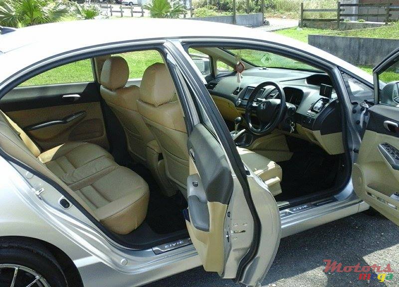 2007' Honda Civic Hybrid photo #5