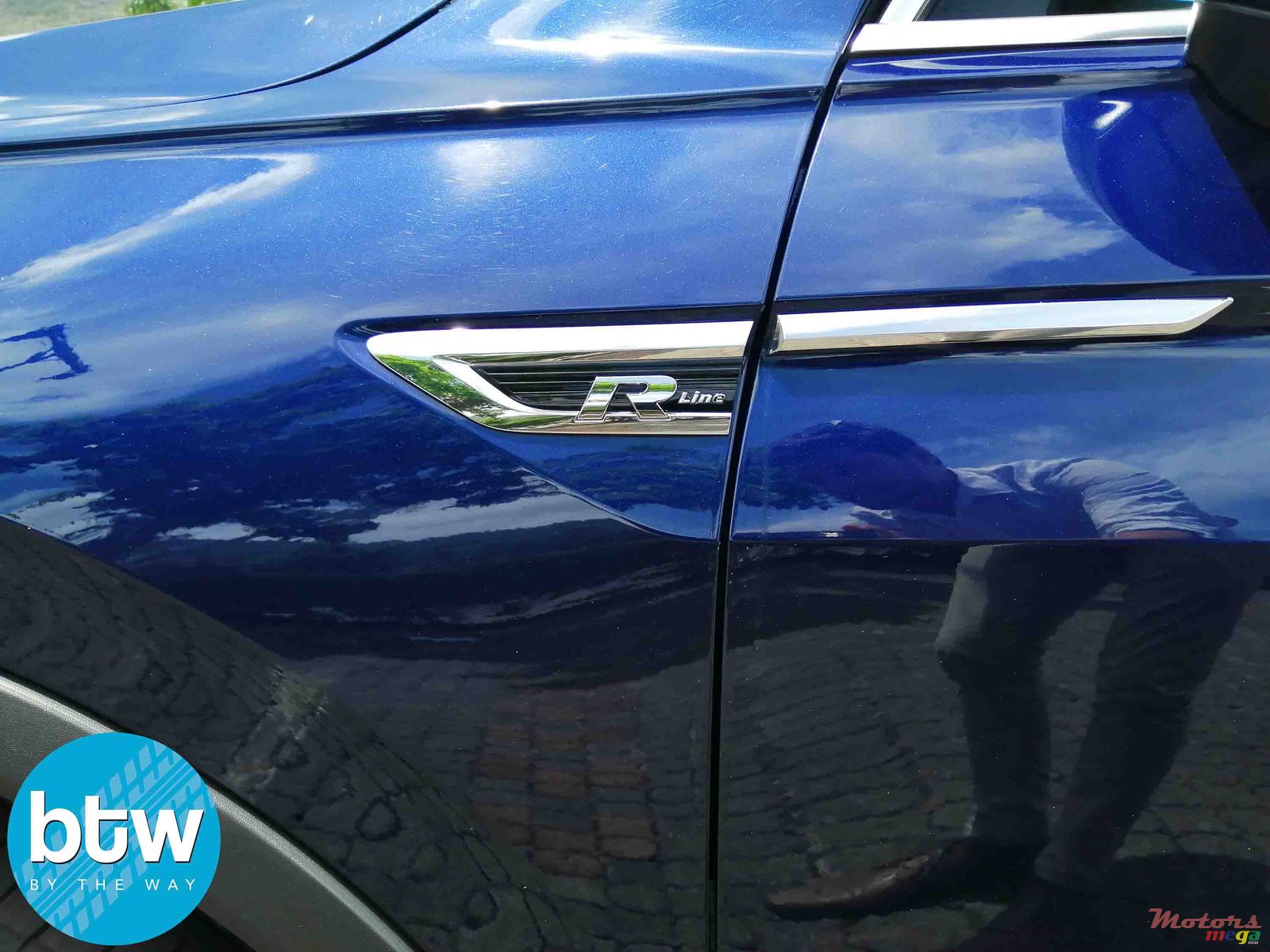 2018' Volkswagen Tiguan RLine TSI photo #2