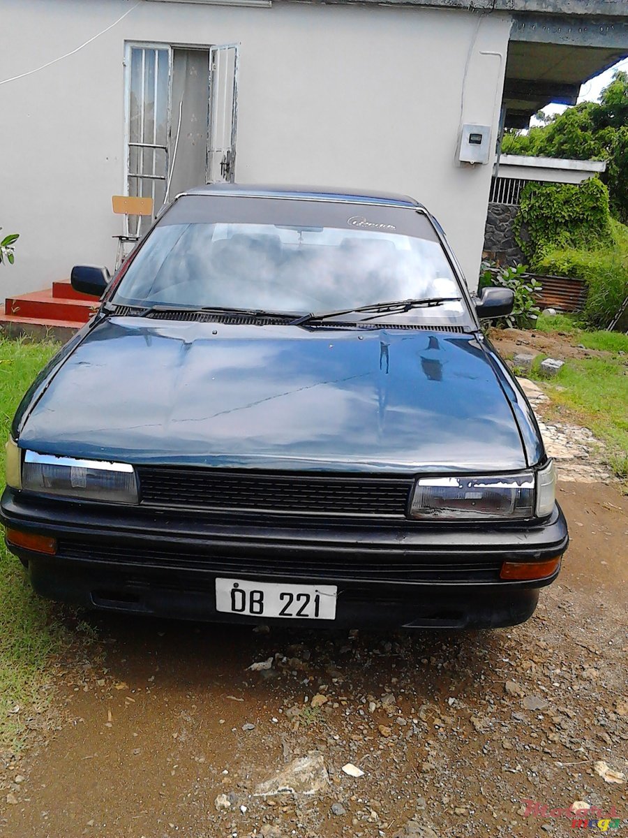 1989' Toyota Corolla photo #1