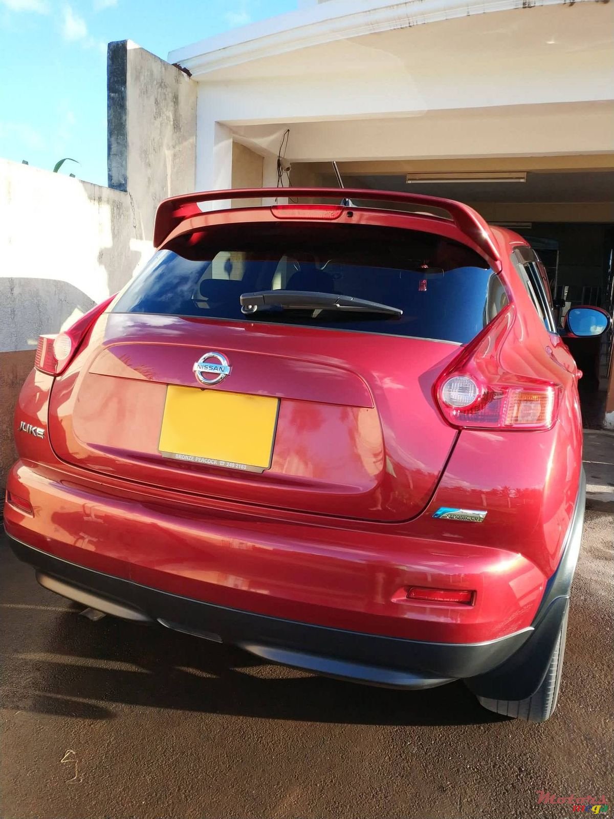 2012' Nissan Juke photo #1