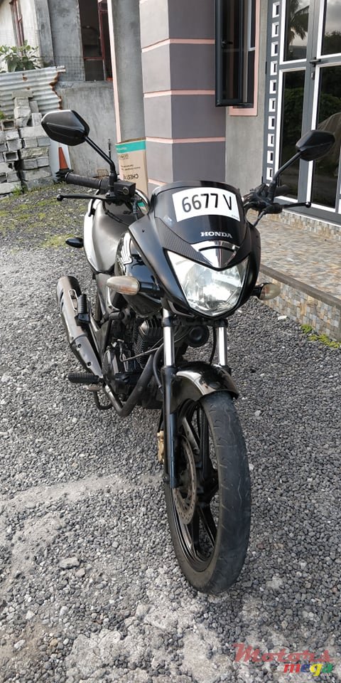 2010' Honda Unicorn 150 MA photo #1