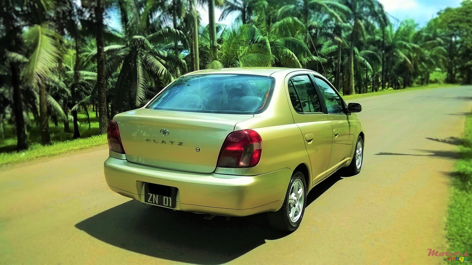 2001' Toyota Platz photo #2