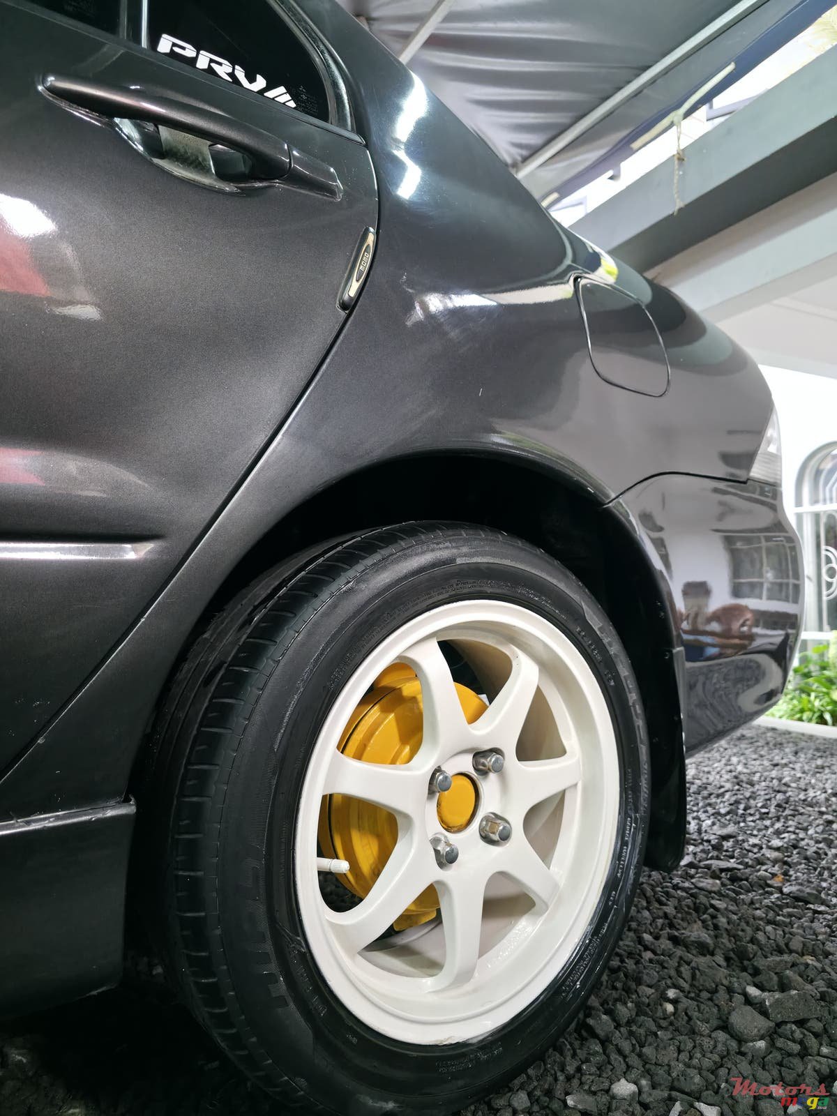 2004' Mitsubishi Lancer photo #4