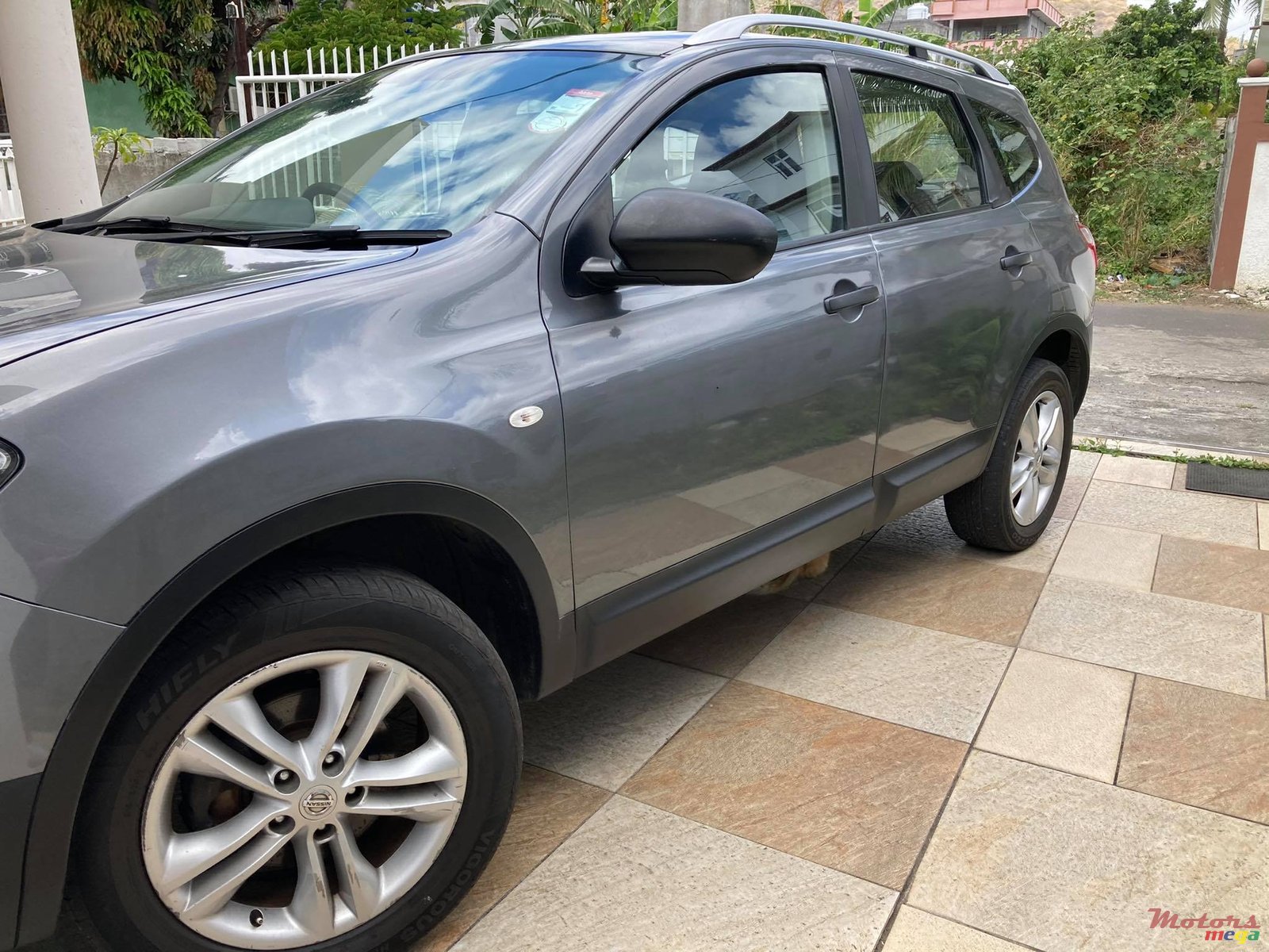 2014' Nissan Qashqai+2 photo #1